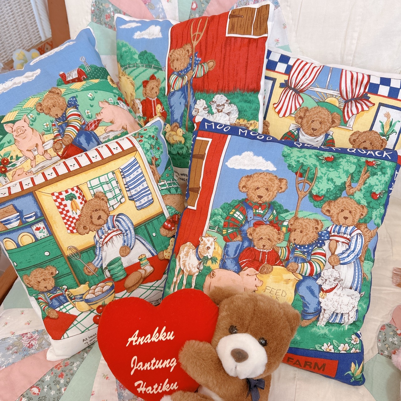 Teddy Bear Cushionの画像01