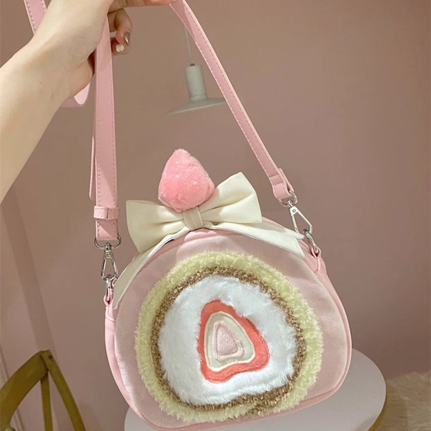 ゆめかわ バッグ ラージサイズ イチゴ ロールケーキ ガーリー 甘め