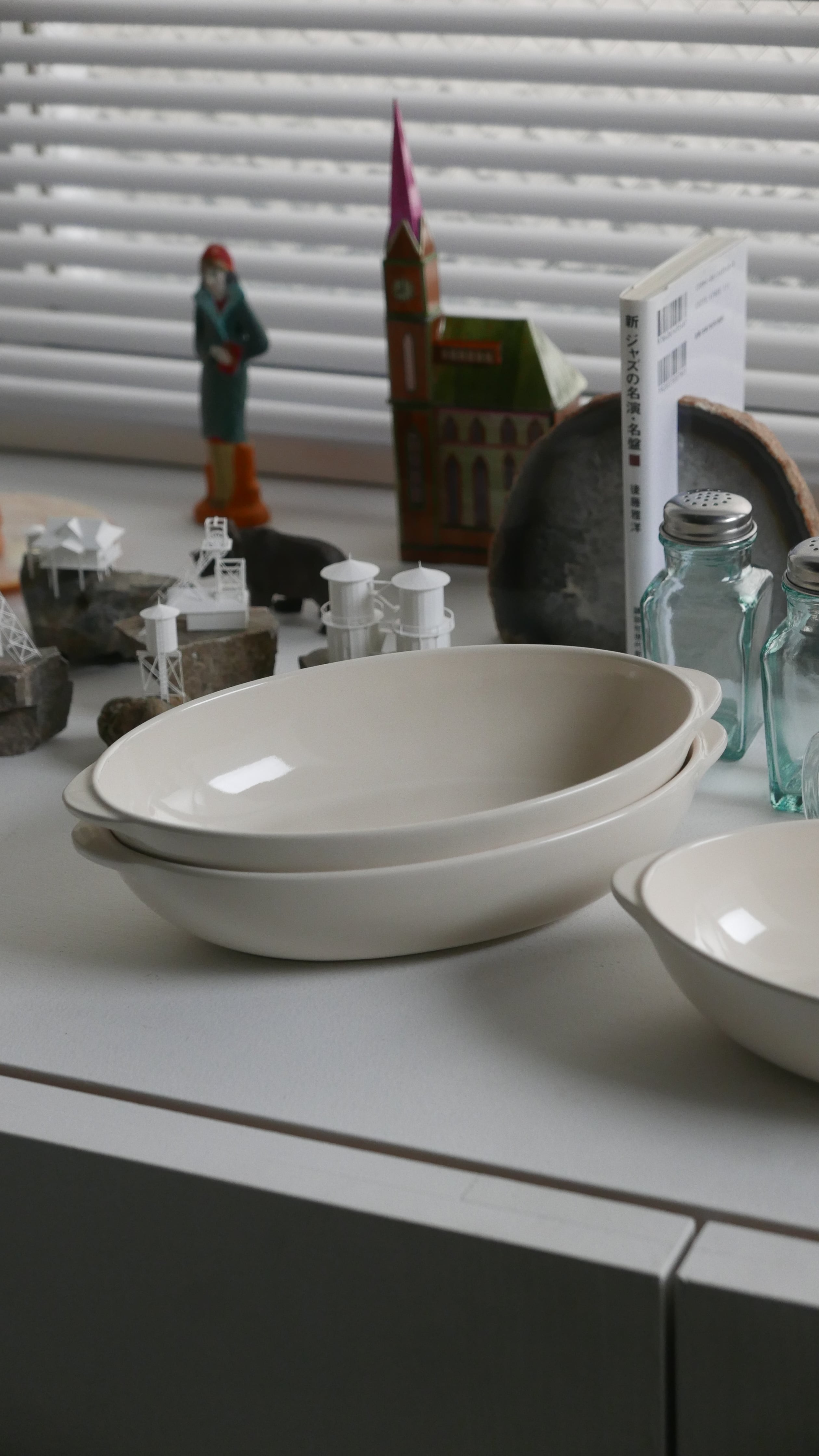 old japan , stonewere oval bowl , natural white