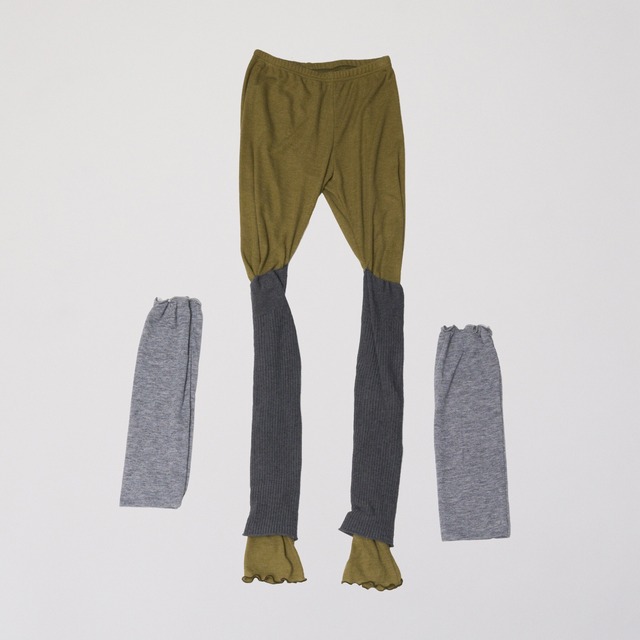 Hope you like leggins/khaki