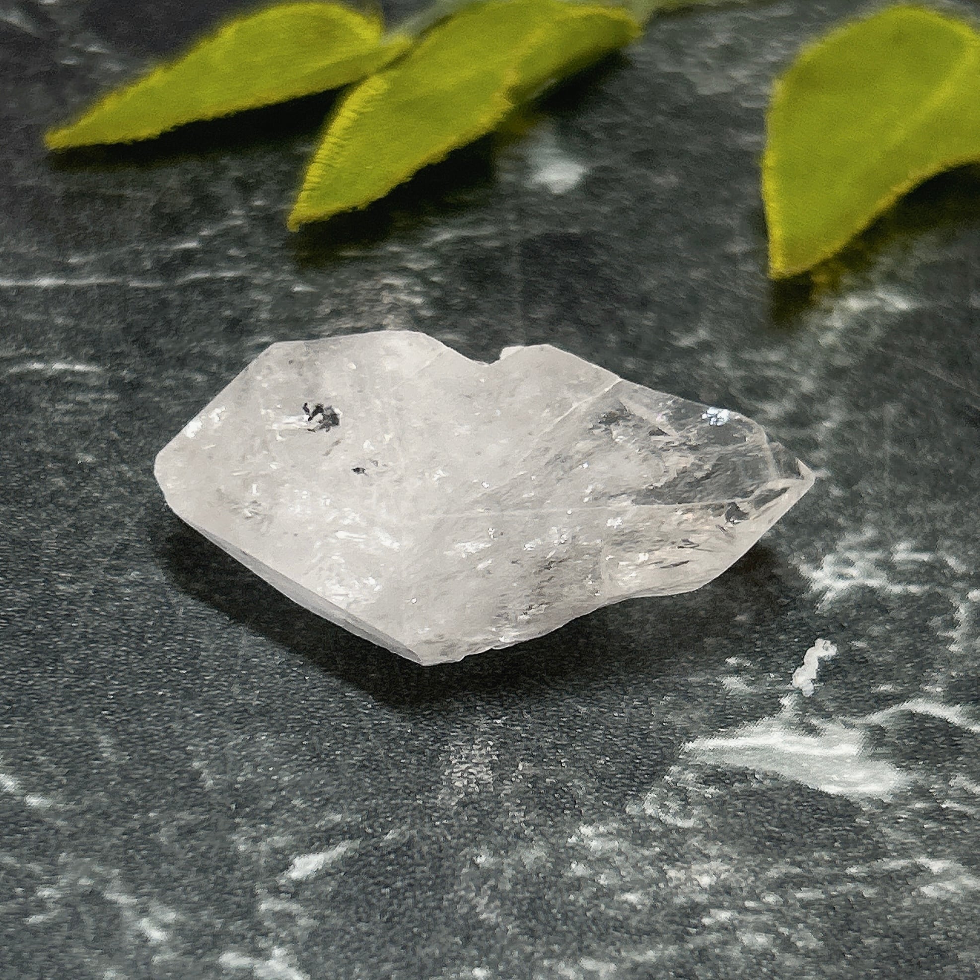 ミネラルマルシェ綺麗 鉱物 天然石 原石 アパタイト 標本 ヴィンテージ 透明度 ミネラルマルシェ綺麗 鉱物 天然石 原石 アパタイト 標本