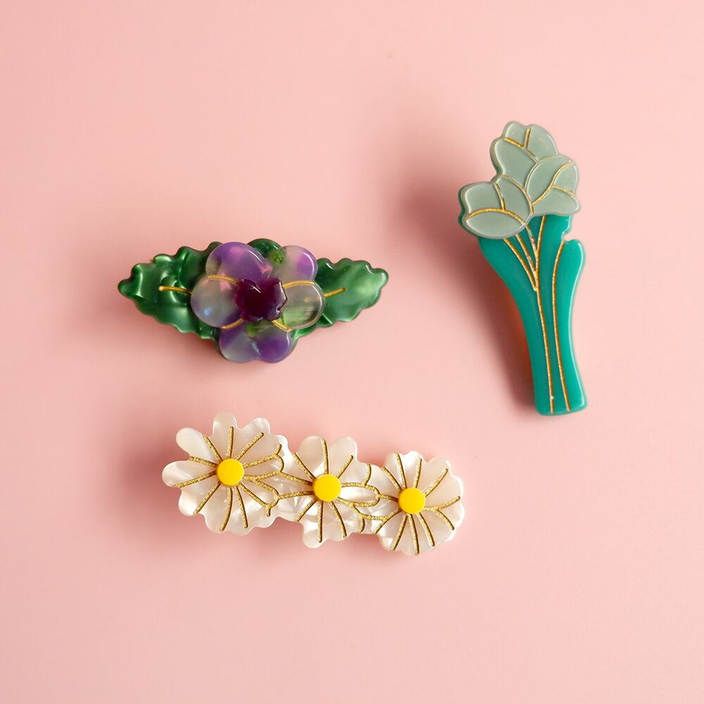 小さなお花のヘアクリップ | 世界のかわいいものcikolataSHOP