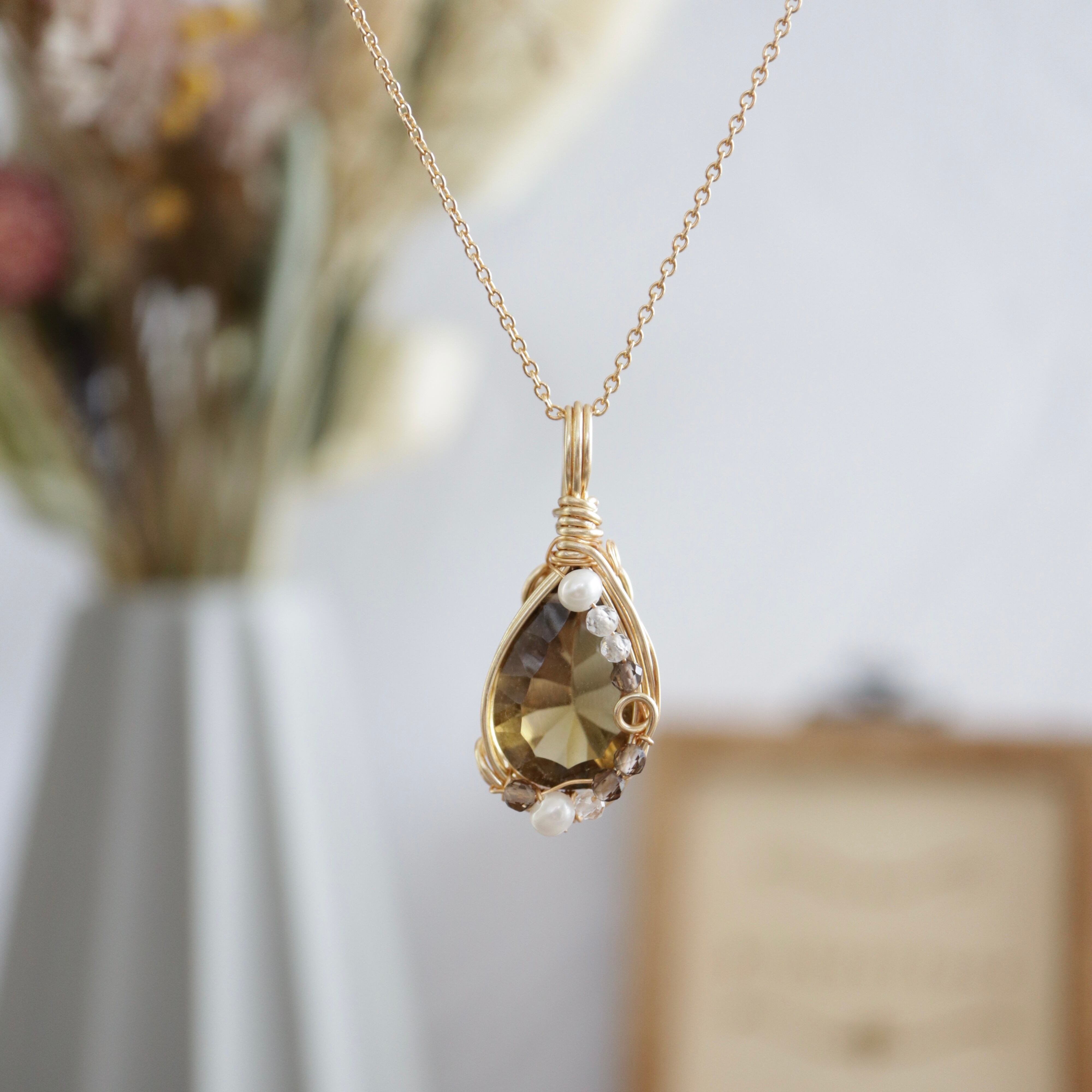 蠍座の守護石 スモーキークォーツ ワイヤーラッピング ペンダントトップ