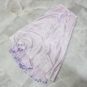 社交ダンス 衣装 Papillon パピヨン スカート レッスンウェア パープル系 練習着 薄紫 光沢感 フォーマル ステージ衣装 発表会 フェミニン ロング丈 ティアードスカート 上品 清楚 かわいい