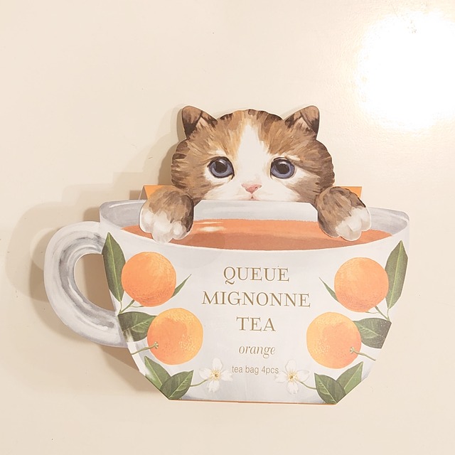 紅茶 カップと ネコ のパッケージがかわいい 美味しい クーミニヨンティーティー ストロベリー キャラメルアップル オレンジ シェール Chere Art Craft Atelier 紅茶 カップと ネコ のパッケージがかわいい 美味しい クーミニヨンティーティー ストロベリー キャラメルアップル オレンジ シェール Chere Art Craft Atelier