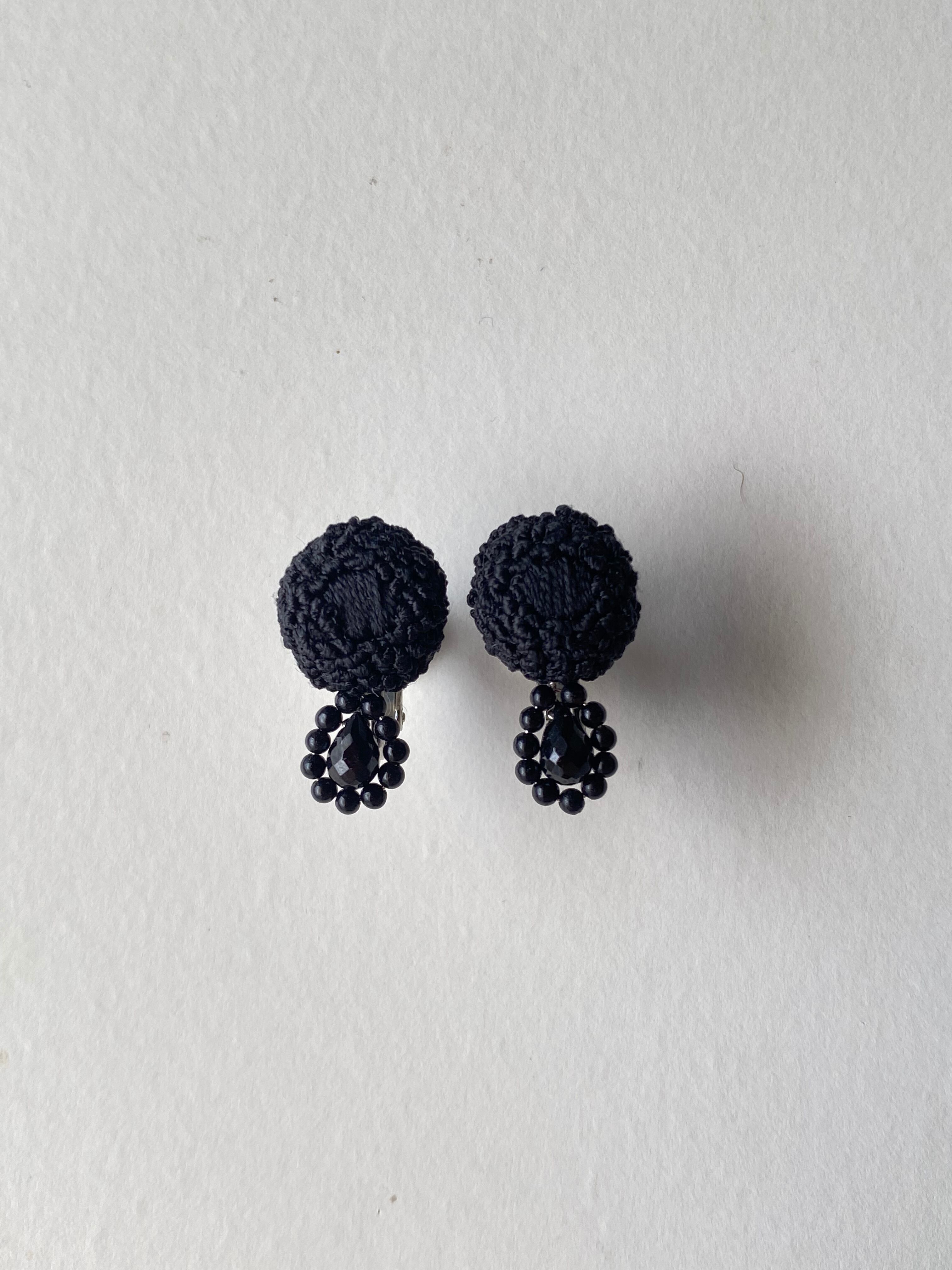 tsubu pierce black