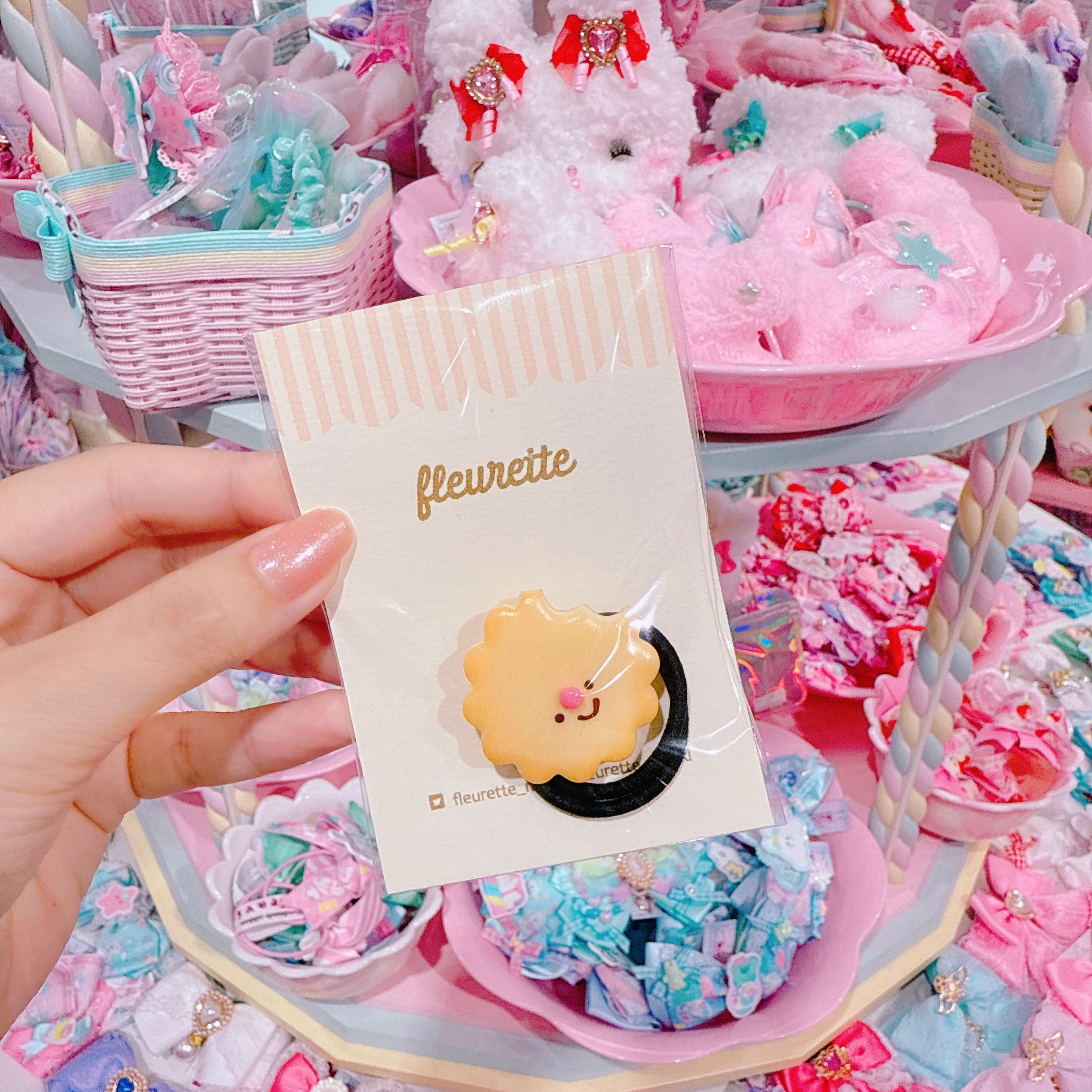 【D1】3-10かじりかけクッキーのヘアゴム