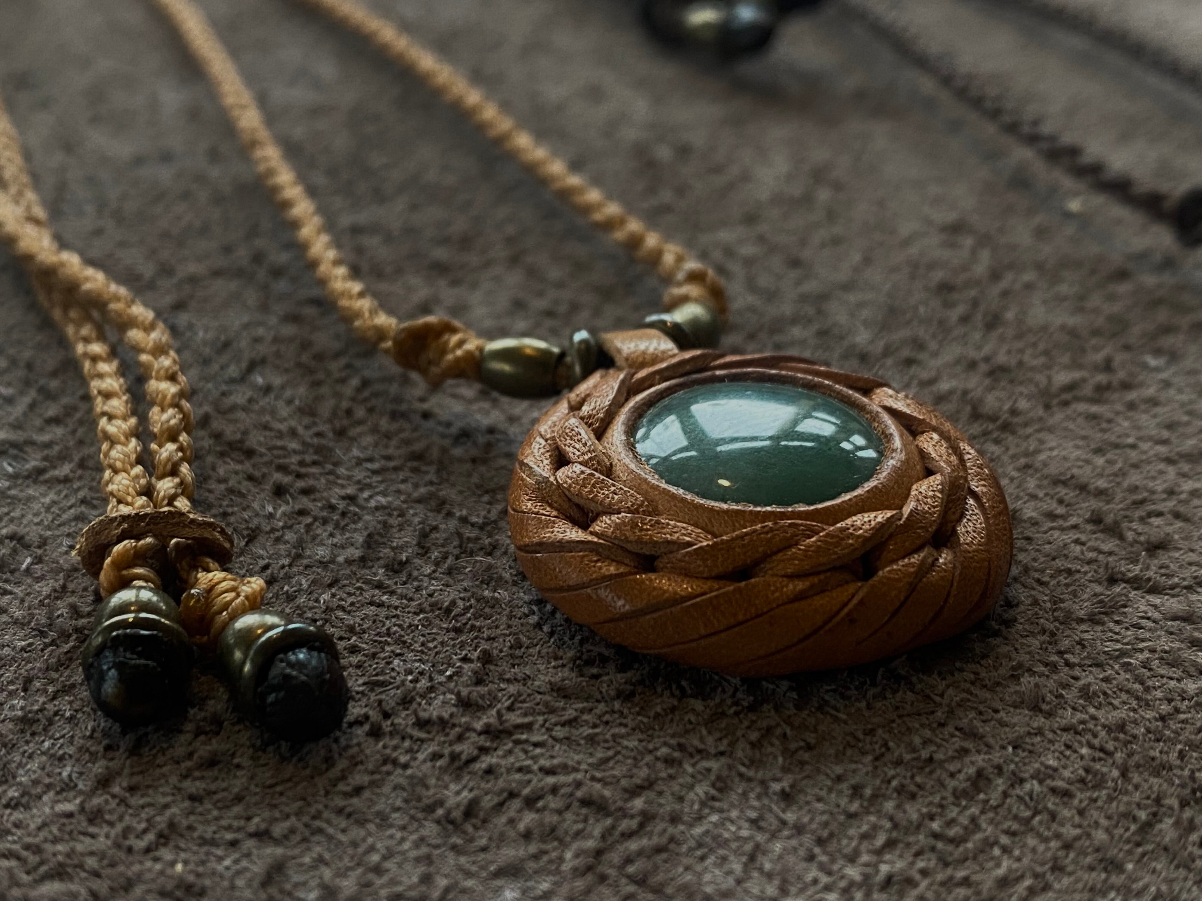 天然石アクセサリー ヒスイ | Leather Craft Chaos13