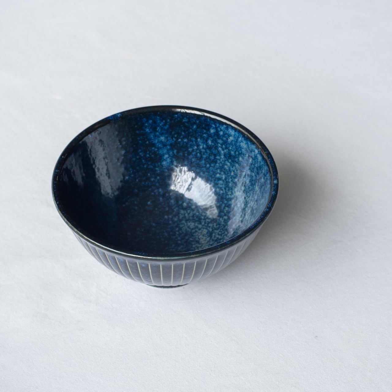 線のご飯茶碗【ネイビー】 | Kamani | 多治見で営む 美濃焼器のWebショップ