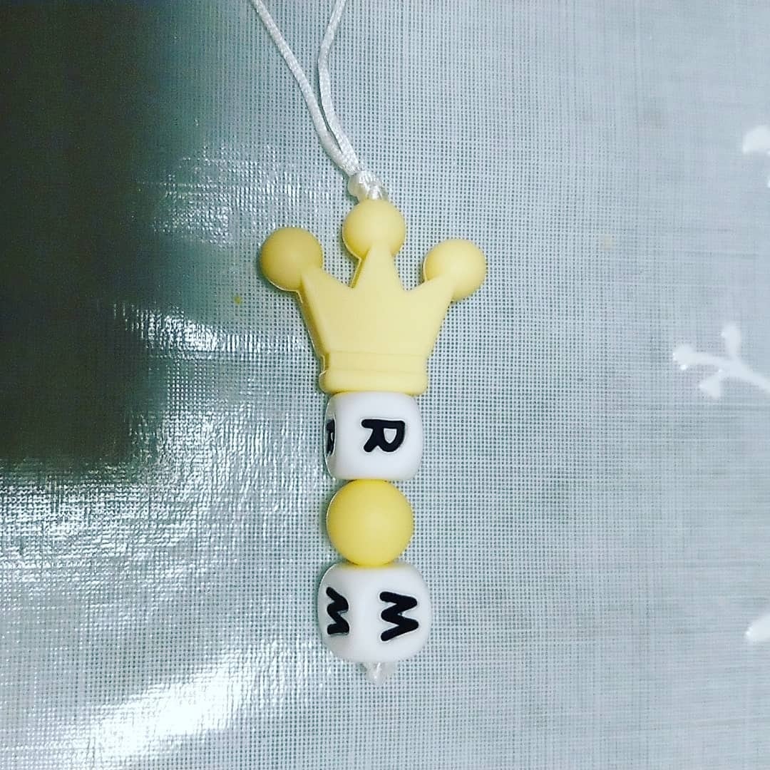 お名前 イニシャル 記念日ストラップ