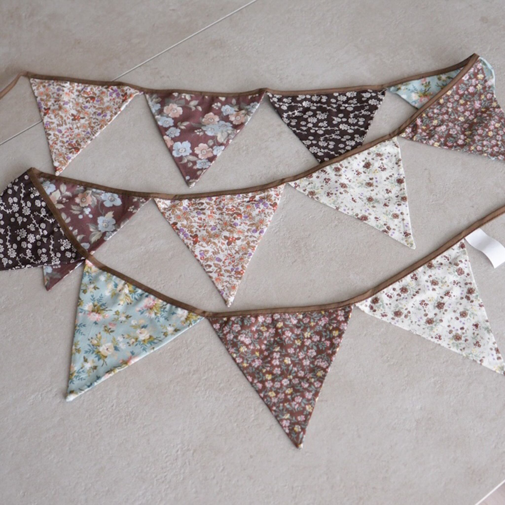 I_002【 Fabric flag : patterned cloth 】 フラッグ バースデー