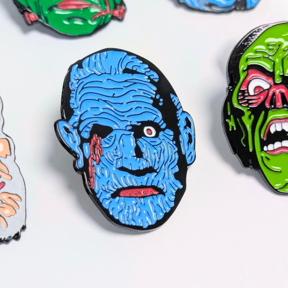 送料無料！ ★ピンズ PINS★ピンバッジ 【 Universal Monsters ( ユニバーサルモンスターズ ) 】ホラー映画 〚アメリカン雑貨 アメトイ〛