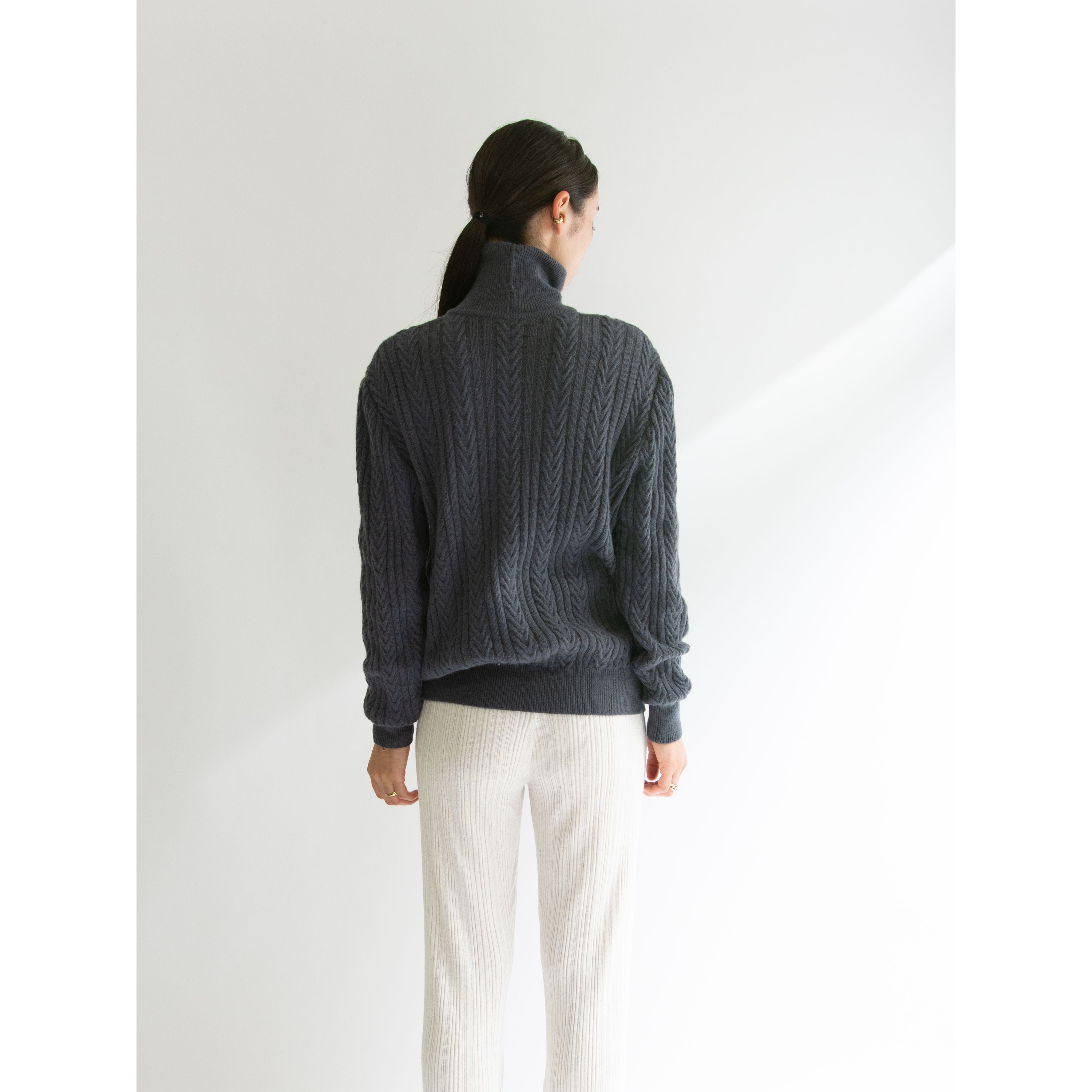 【valentino garavani】Made in Italy Wool-Nylon-Angora High Neck Sweater(ヴァレンティノ ガラヴァーニ イタリア製ウールナイロンアンゴラ ハイネックセーター タートルニット)