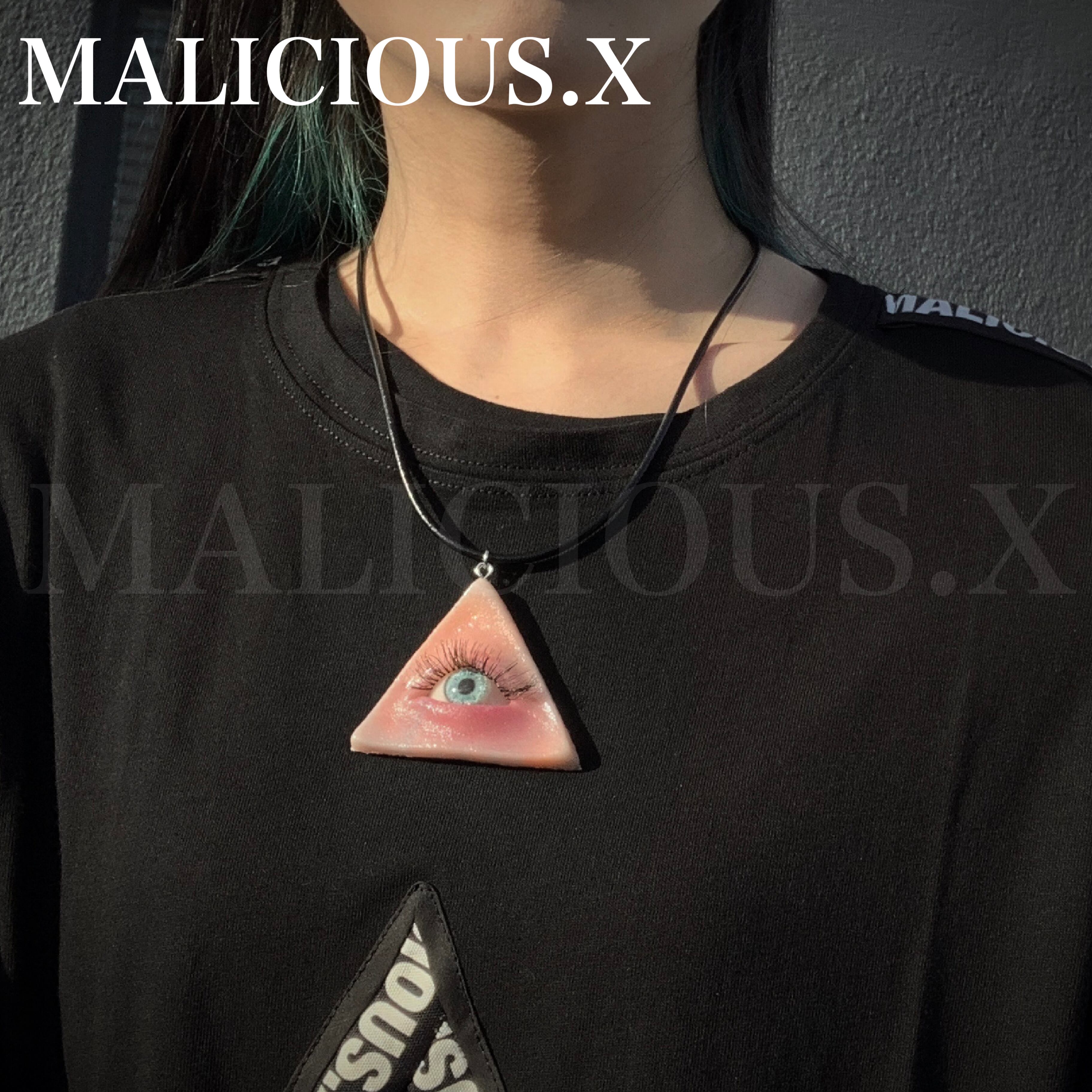 Eye necklace / (albino skin) violet | MALICIOUS.X