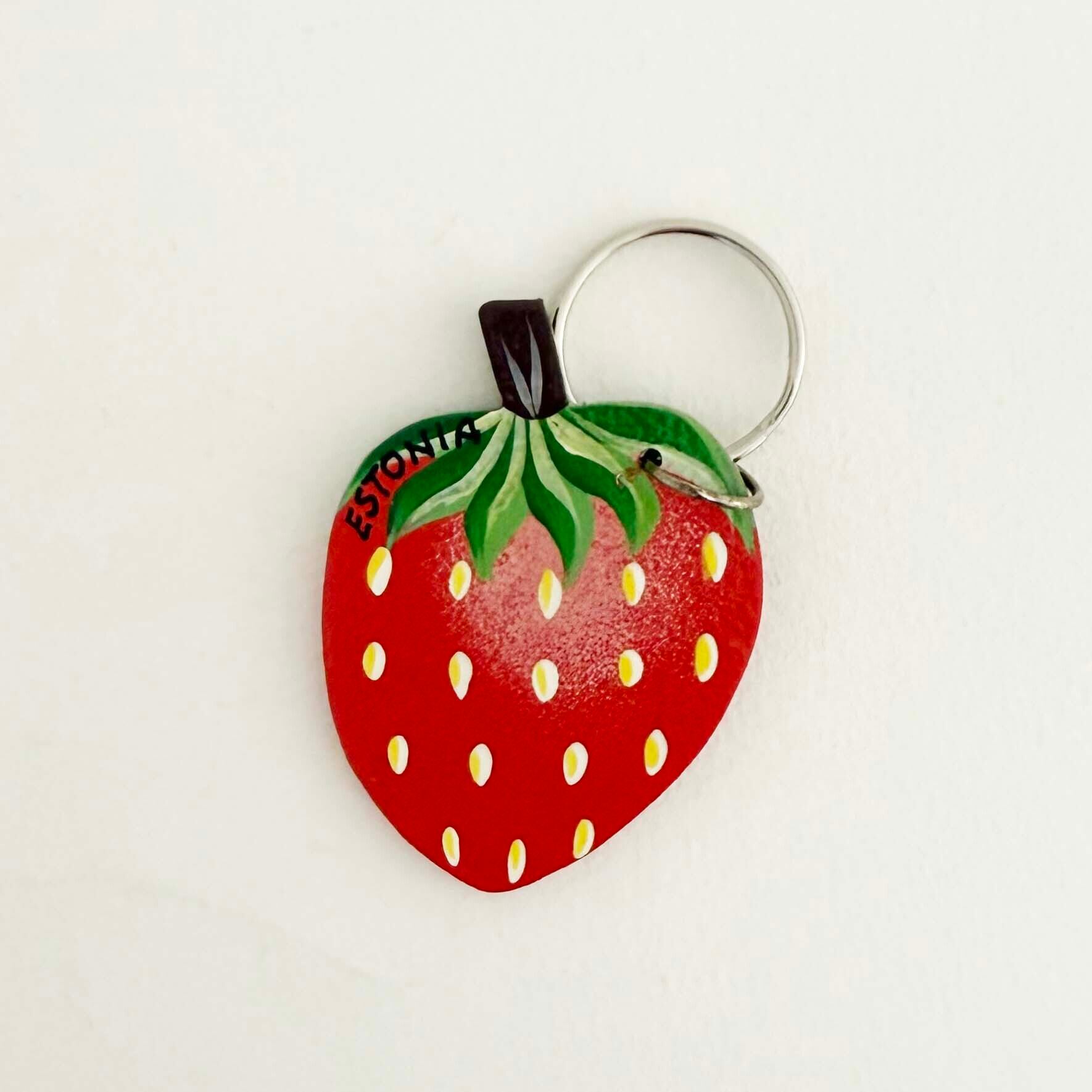 エストニアのキーホルダー（いちご）