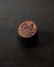 文鎮　丸に揚羽蝶　鉄