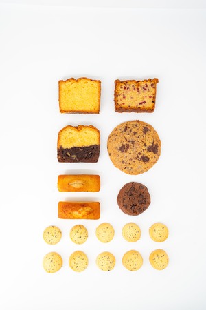 焼き菓子セット（中）～しっとり上品な焼き菓子詰め合わせ8品　袋付き