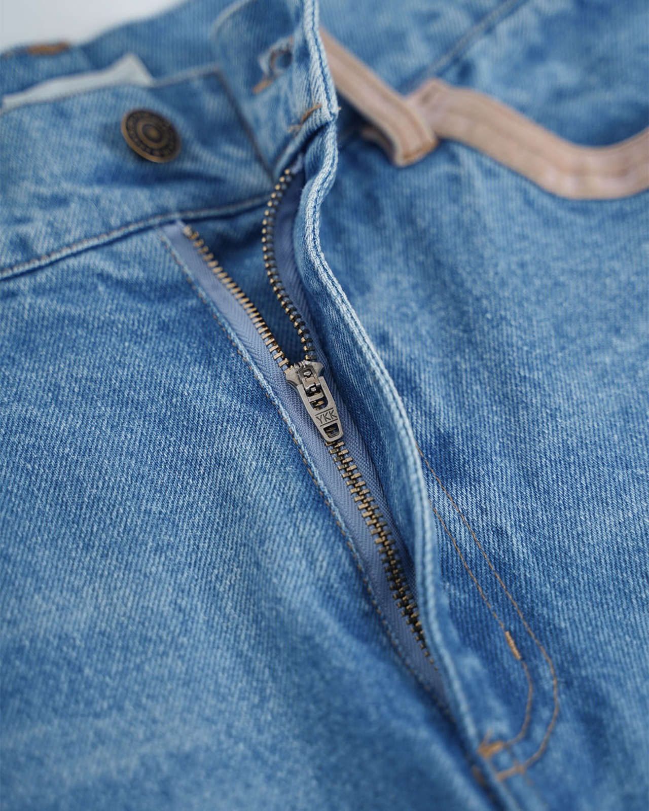 【#Re:room】SUEDE-TRIM HIGH WASTE WIDE DENIM PANTS［REP333］