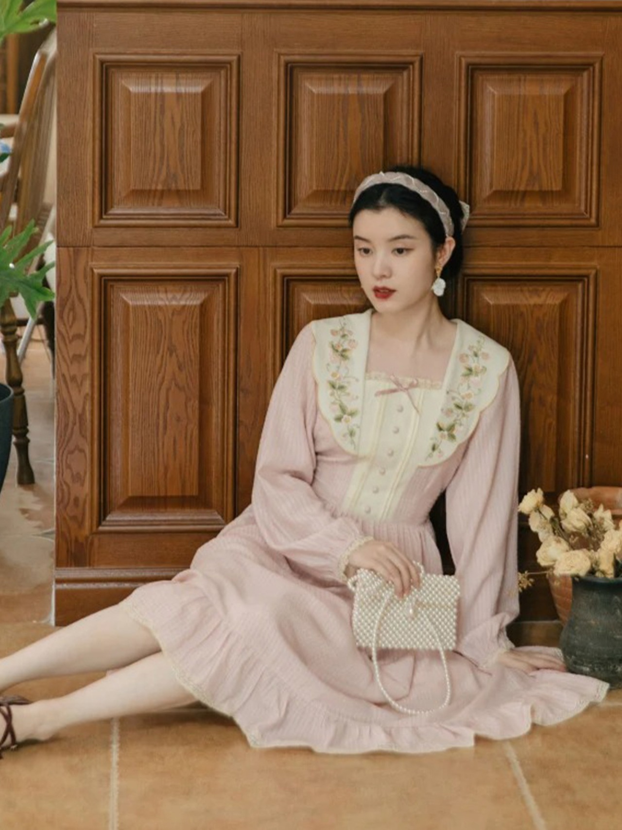 【0044】Retro Floral Collar Pink Long Short Sleeve Dress