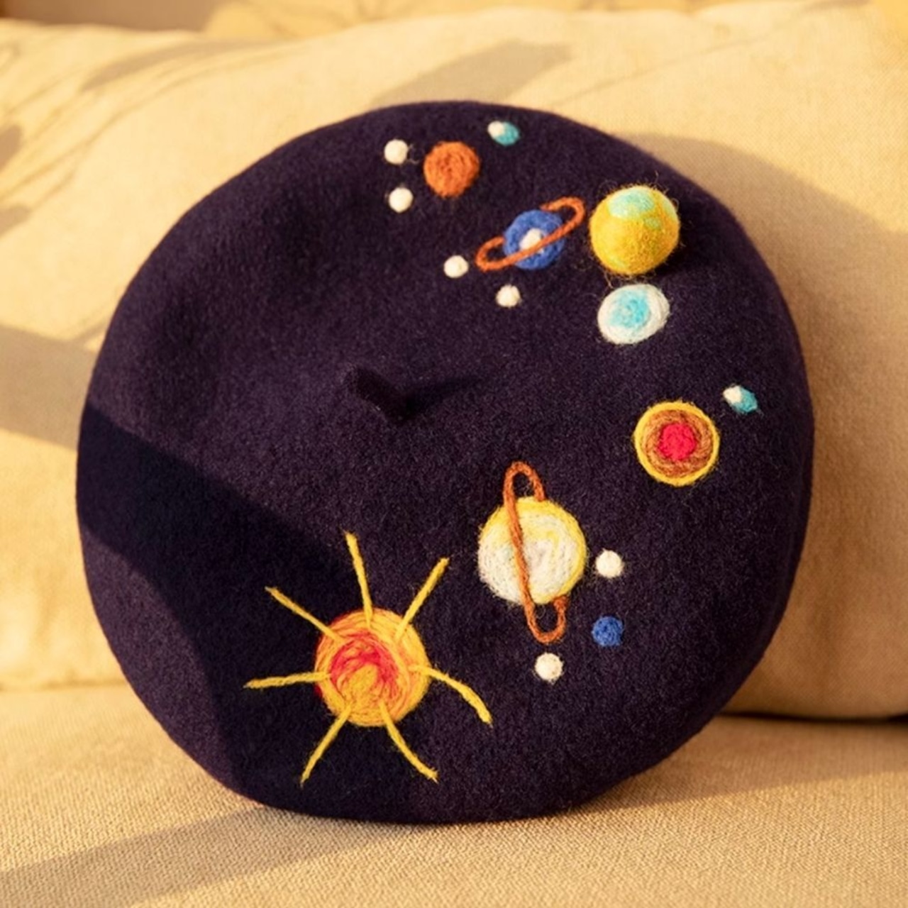 太陽系惑星たちのロマンベレー帽　E00278