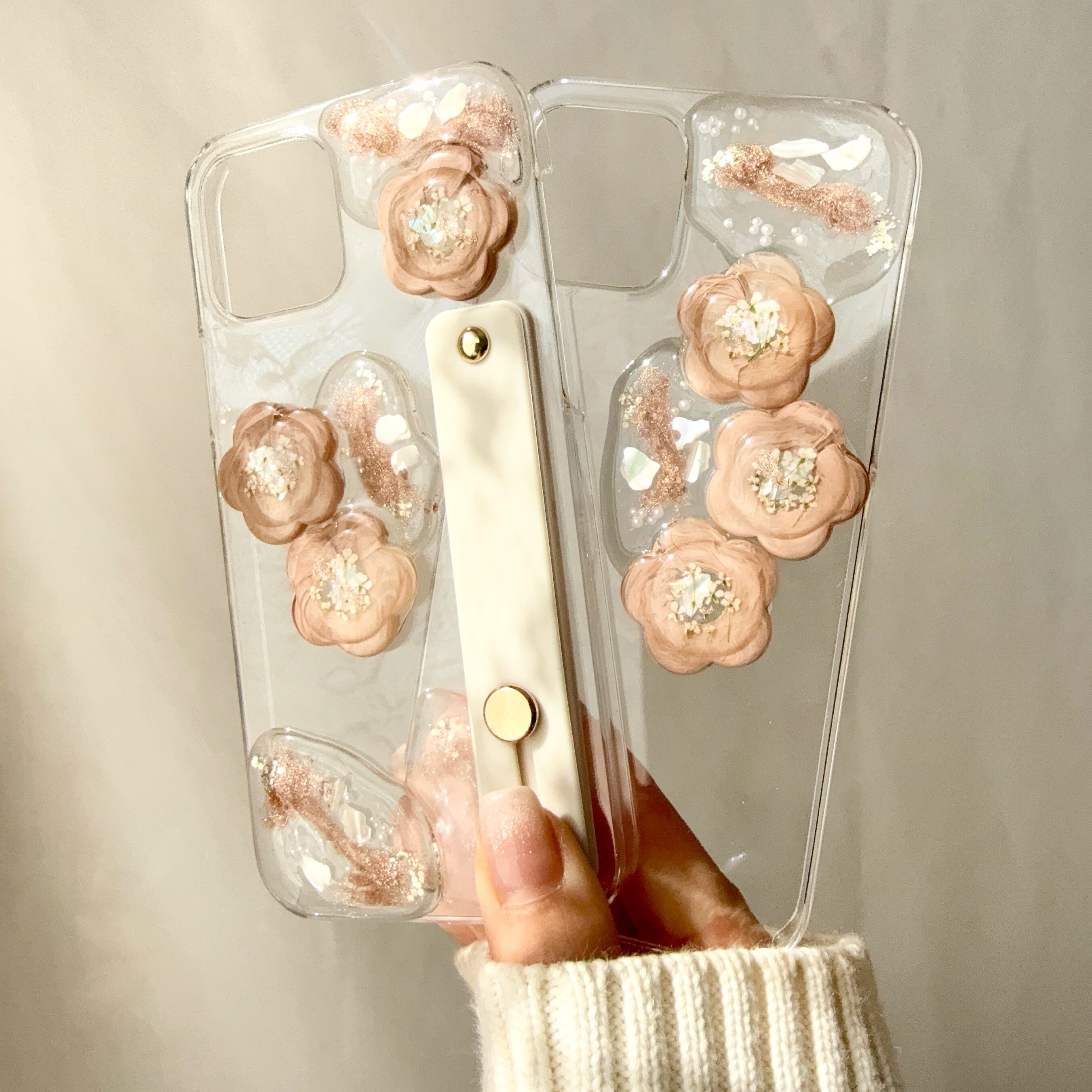 【 Cream strawberry 】全機種お作り可能 / iPhoneケース  iPhone11  iPhone13pro  iPhone12pro  iPhone15  全機種対応