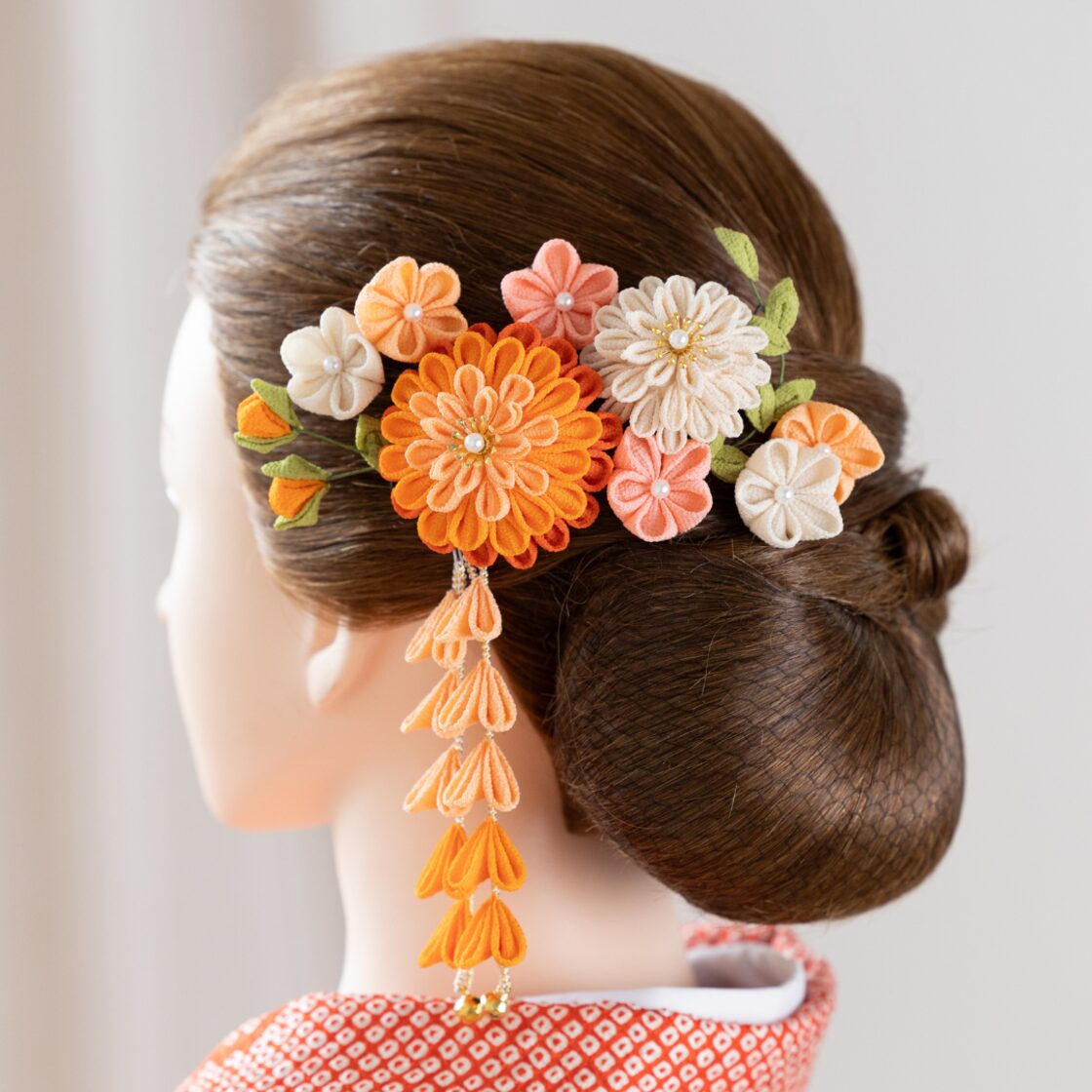 つまみ細工 髪飾り オレンジ 白 成人式 結婚式 七五三 753 卒業式