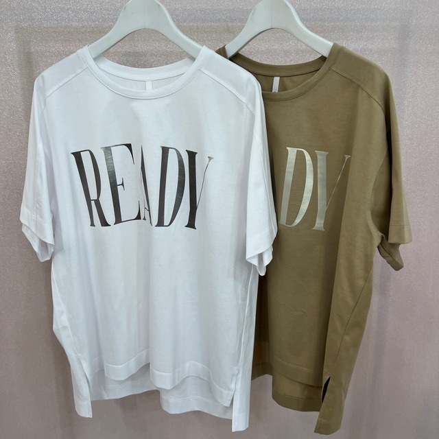 デイニテコリエ 　箔ロゴプリントT