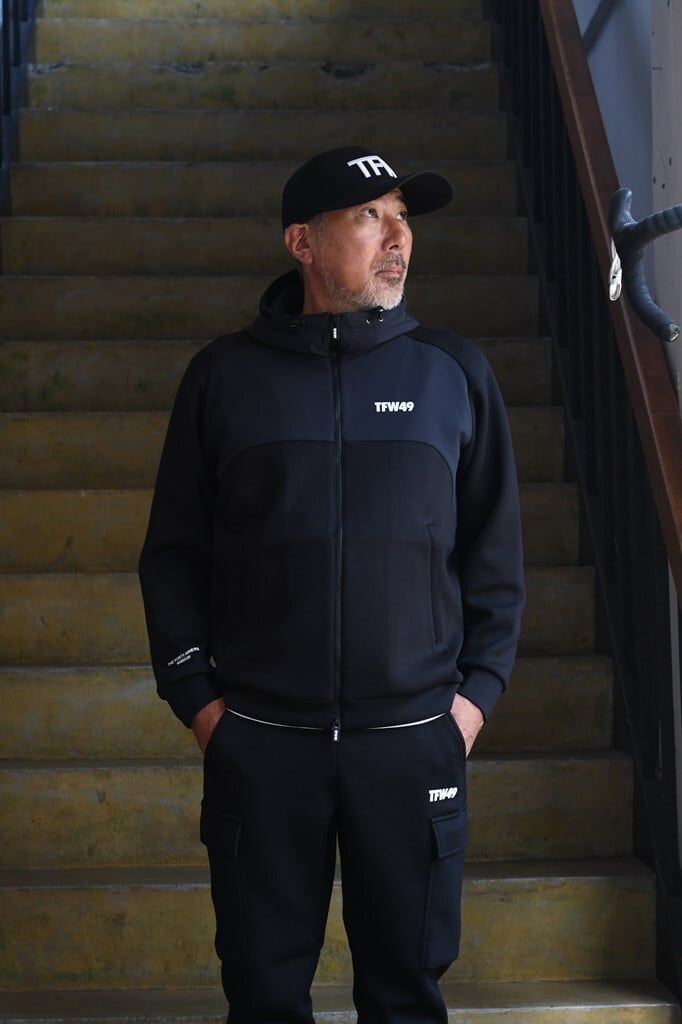 TFW49 CARDBOARD MATERIAL FULL ZIP HOODIE (T102520030) | satisfaction