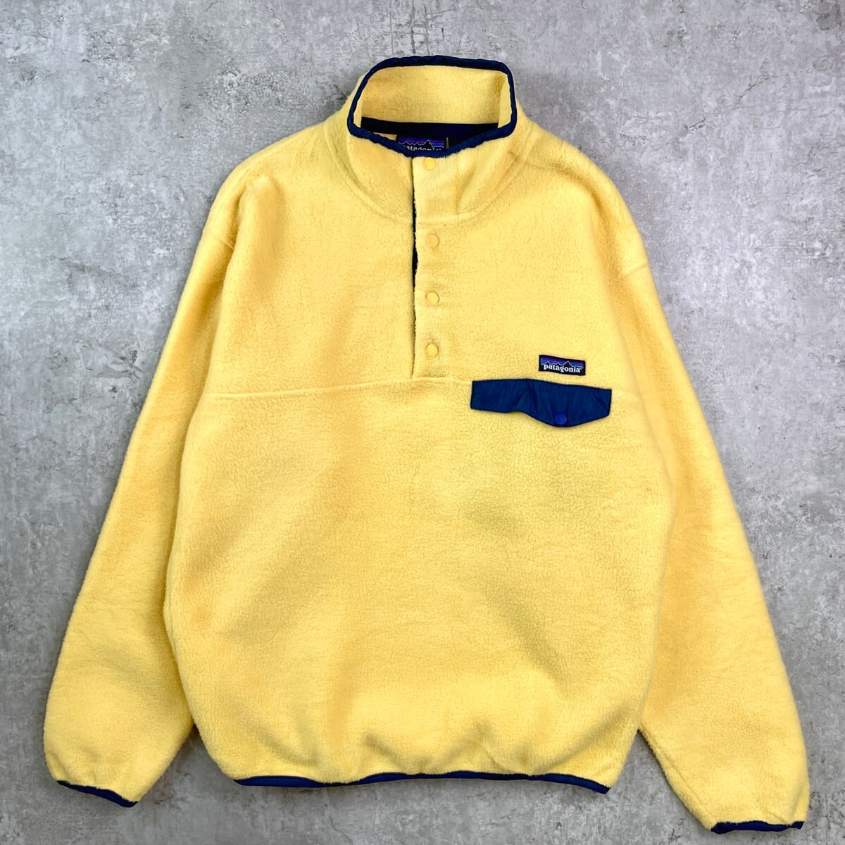 patagonia フリースジャケット Mサイズ イエロー　カナダ製　90s レア CANADA製 パタゴニア 90sビンテージ シンチラ イエロースナップT