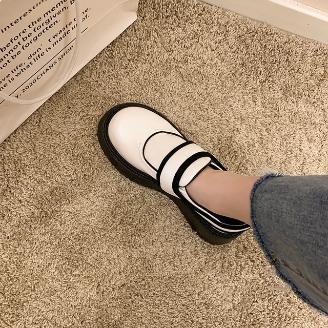 シングルサマーレッドスタイルレザー 靴 シューズ 夏物 ラウンドトー 部族の婦人靴75880265475