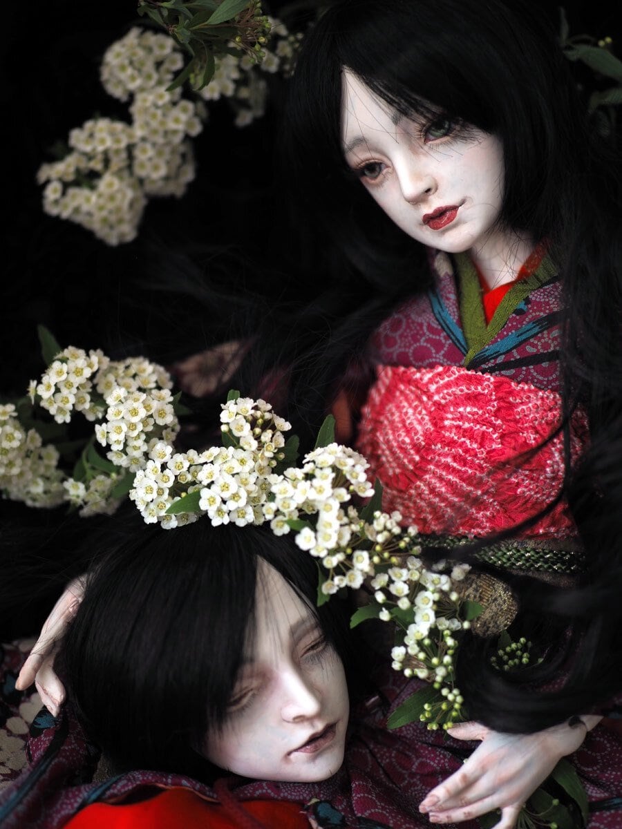 朱宮垂狐 人形写真集『天国に結ぶ恋』直筆サイン入り | gallery