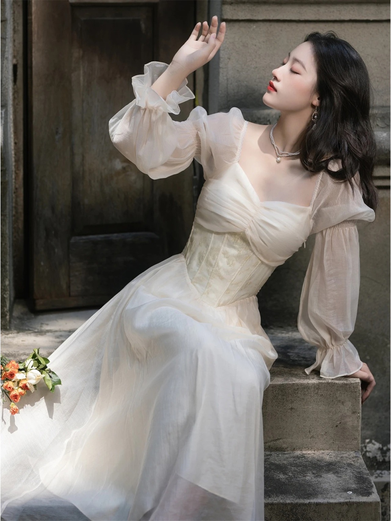 【0088】Jacquard Lace Flare Long Sleeve Dress