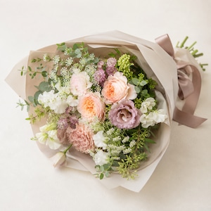季節のおまかせ花束 8,800円｜誕生日・記念日・お礼の花ギフト
