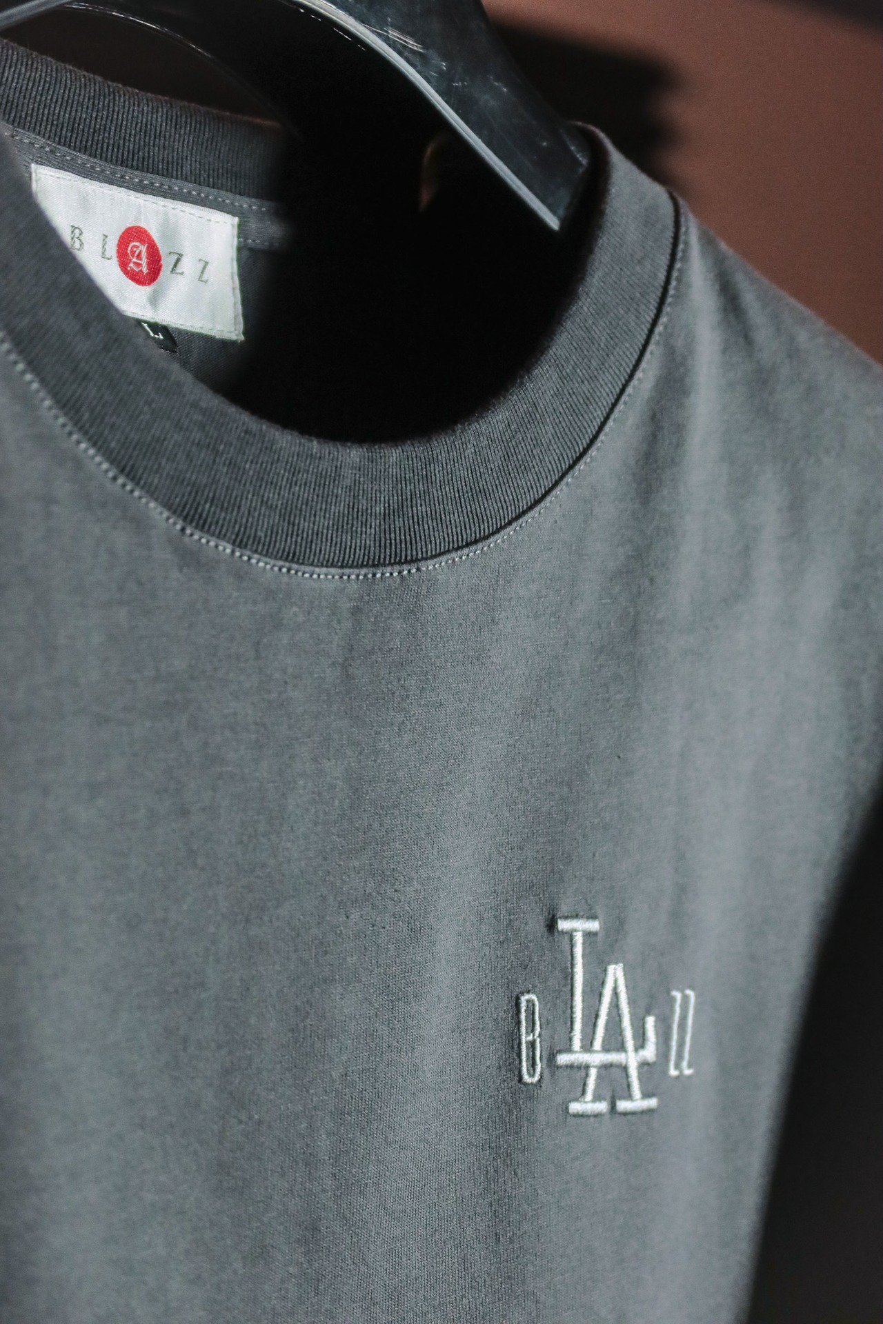 b"LA"zz Loose Fit T-Shirt [GRAY]