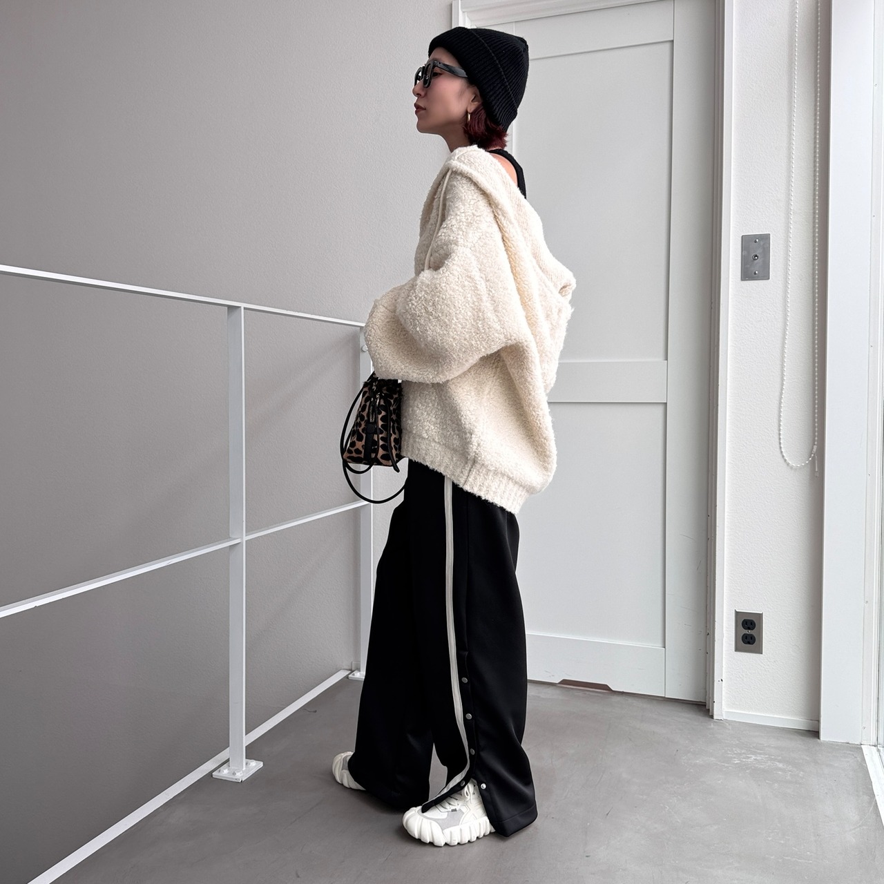 ブークレキーネックフーディーPO/エクリュ