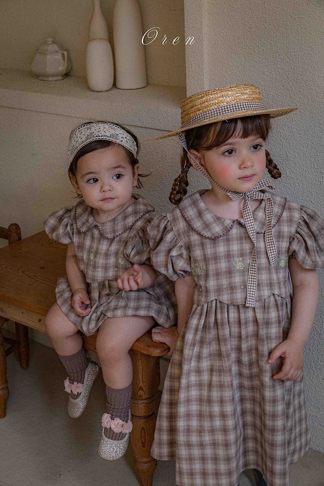 【取寄】oren｜ttua embroidery check dress kids｜トゥア刺繍チェックワンピース｜S-XL｜kids｜26 summer