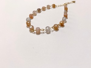 b_03 ブレスレット（ムーンストーン）