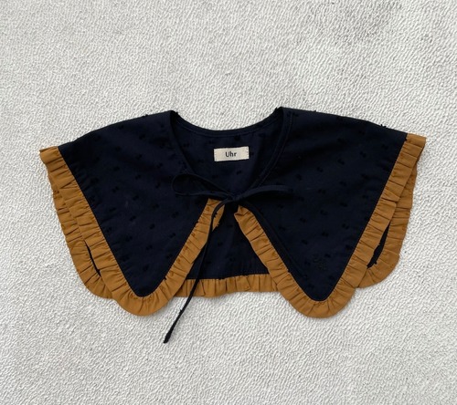 Frill Collar