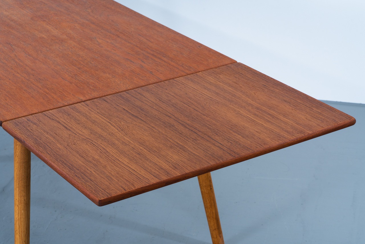 Poul M.Volther | Dining table