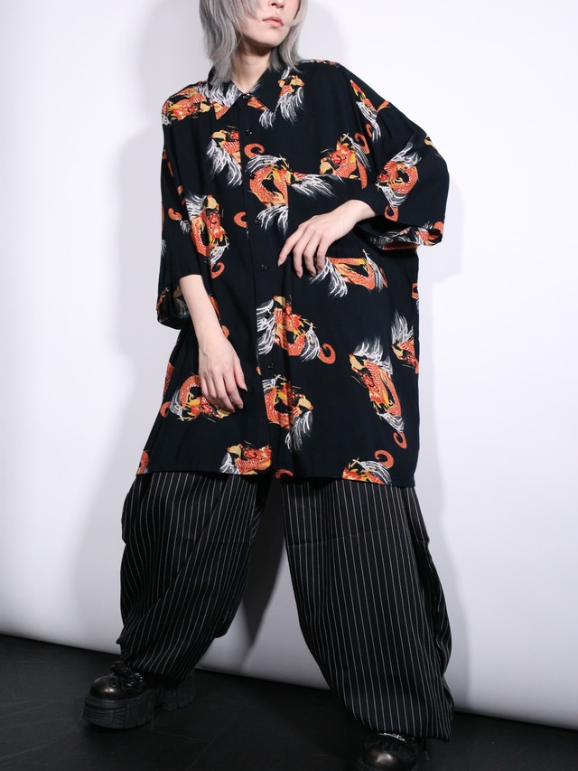many many dragon full pattern over silhouette s/s shirt