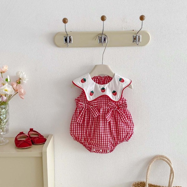 【BABY】ストロベリー刺繍チェック襟付きロンパース - 1