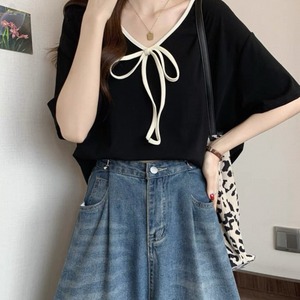 【送料無料】 Tシャツ 2色 トップス ロング丈 チュニック ゆったり 半袖 Vネック Aライン フレア プルオーバー リボン 無地 かわいい 大人可愛い 大人女子 こなれ感 シンプル カジュアル 大人 上品 おしゃれ お洒落 ラフ コンサバ フェミニン ガーリー デート お出かけ お茶会 女子会 休日 授業参観 夏 30代 40代 女性用 レディース 着回し プチプライス カラバリ デイリーユース 普段使い ファッション コーデ 定番アイテム 着痩せ 垢抜け