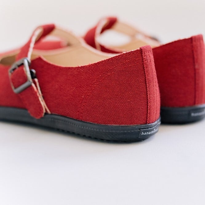 えんじ色 Tストラップシューズ ディープレッド | hanamikoji shoes