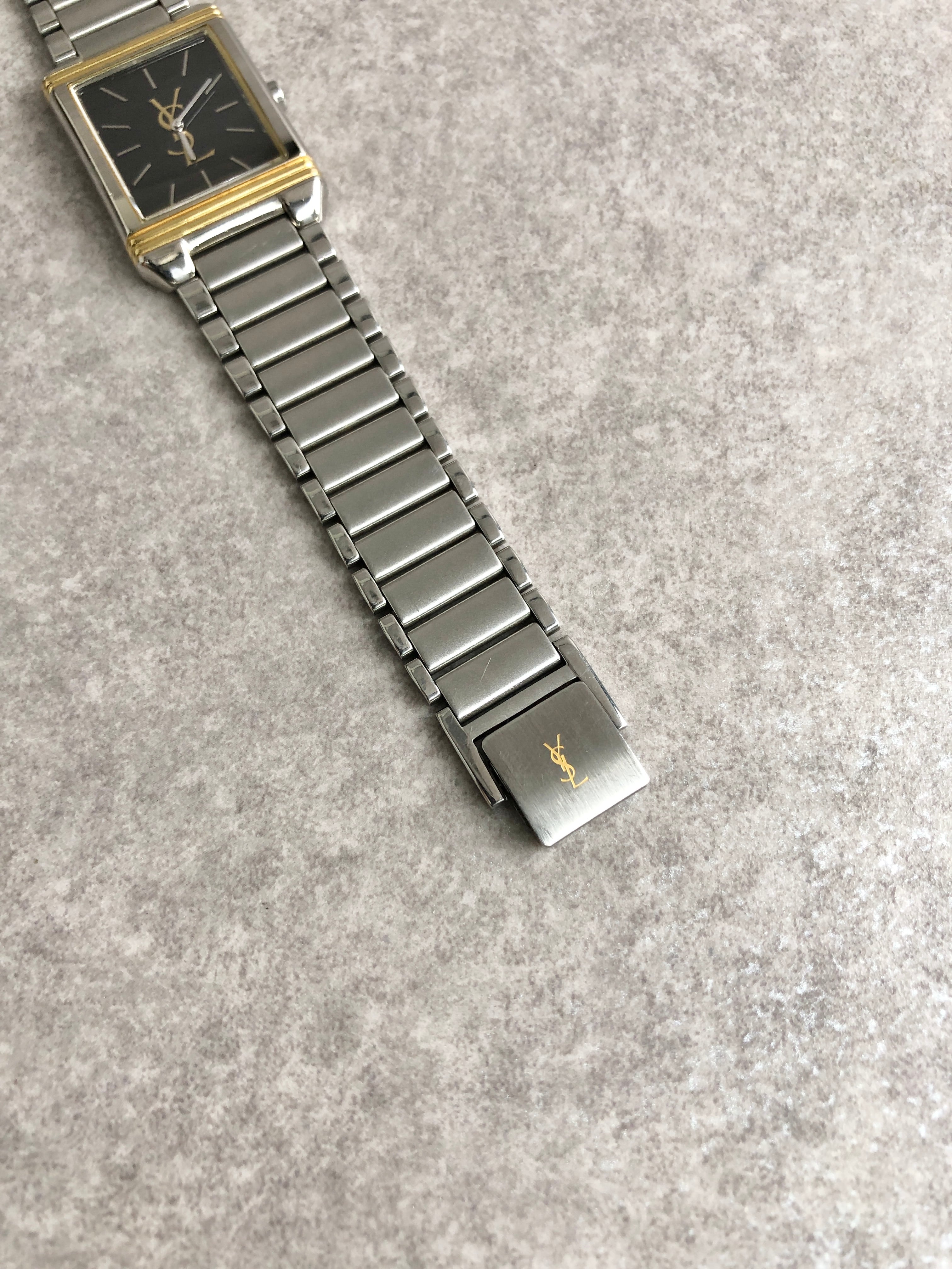 希少✨Yves Saint Laurent シルバー 腕時計 YSL カサンドラ Yves Saint Laurent イヴ・サンローラン 腕時計 シルバー