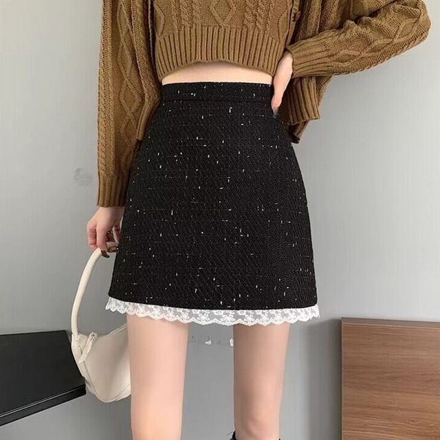 【送料無料】 ミニスカート 2色 冬 タイト フレア Aライン キラキラ ラメ グリッター レース ファスナー かわいい 大人可愛い きれいめ シンプル カジュアル 大人 上品 おしゃれ お洒落 こなれ感 コンサバ系 ラフ 抜け感 無地 10代 20代 レディース 女性用 ママ服 デート お出かけ お呼ばれ 休日 アウトドア お茶会 女子会 授業参観 誕生日会 着回し 普段使い ファッション コーデ スタイル 楽ちん 美脚 脚長 定番 着痩せ 垢抜け ホワイト ブラック 大人カラー