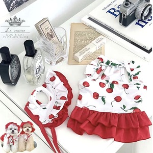 在庫限り（XS　１点）【№B01695】サクランボ柄　水着　ワンピタイプ（帽子付き）