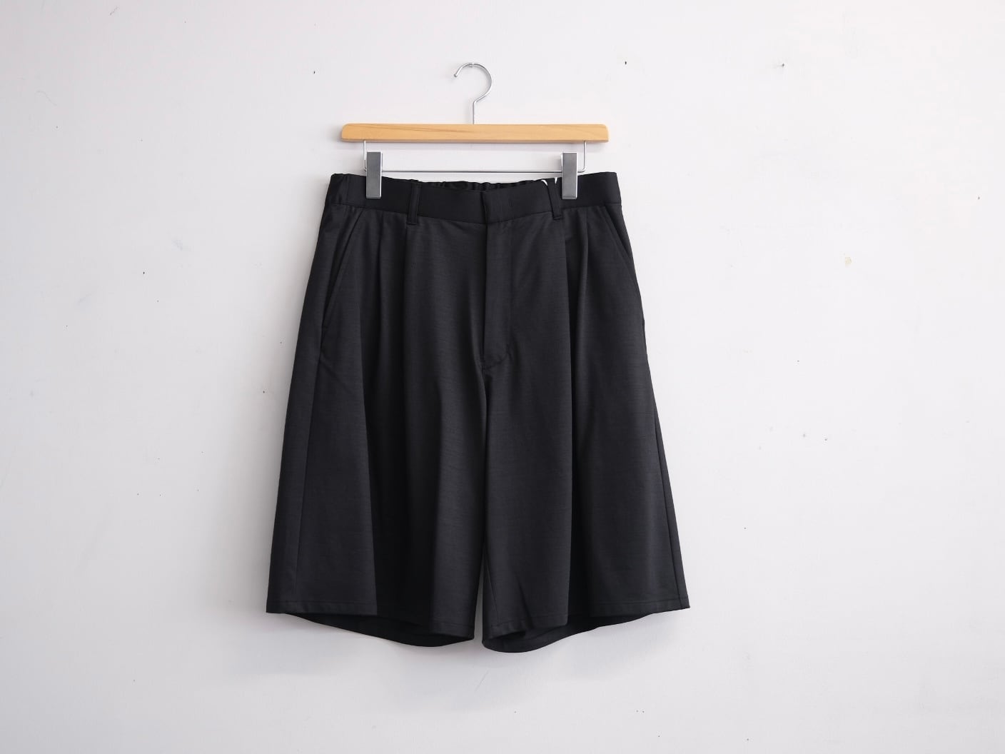 KANEMASA PHIL” 36G Wool Stripe Easy Trousers Black Stripe” | Lapel