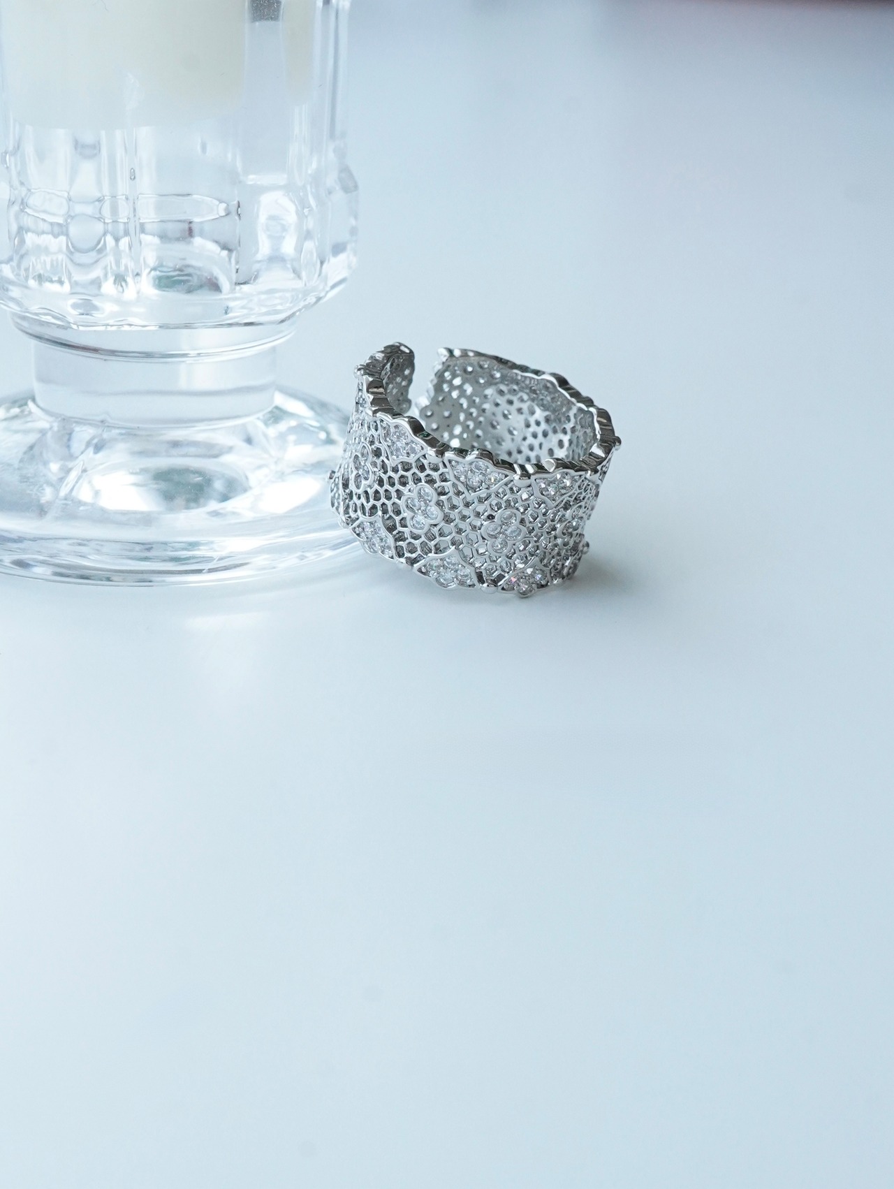 LACE RING