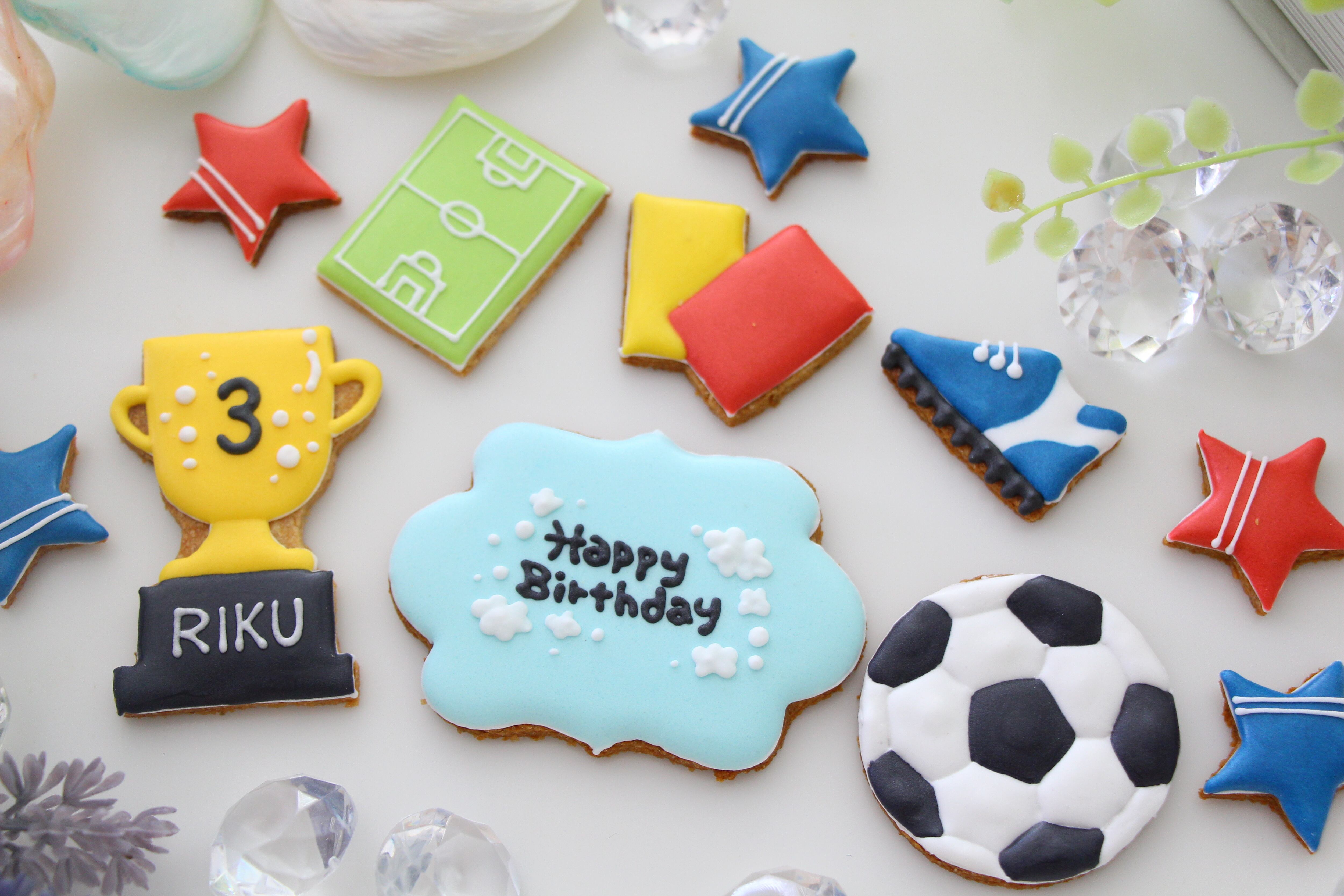 アイシングクッキー サッカー少年必勝部活優勝カップセット 彡 誕生日ケーキ飾りデコレーションバースデー名入れギフト Blue De Roi ブルー ド ロワ アイシングクッキー プチギフト専門店