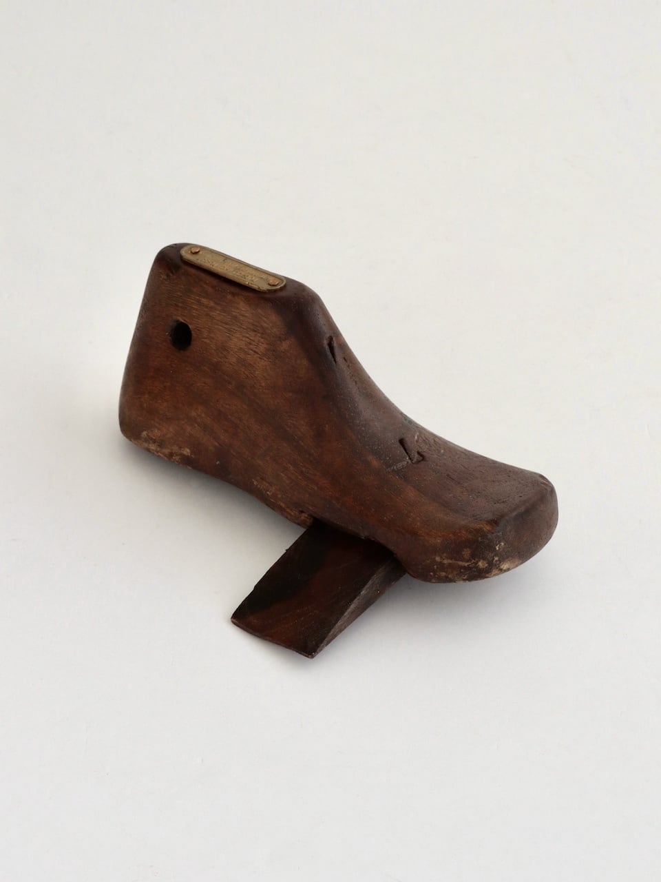 靴の木型ドアストッパー キッズサイズ｜Shoe Last Door Stopper Kids